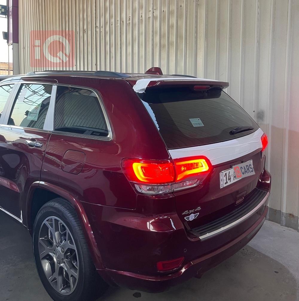 جیپ گراند شیرۆکی